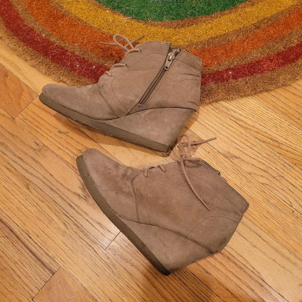 SOLD! Merona Ankle Booties Size 7